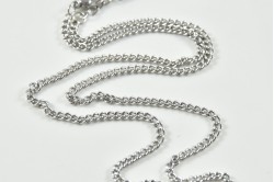 Silver mesh chain