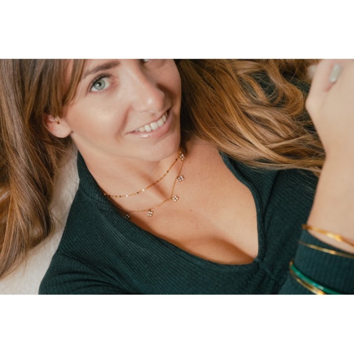 COLLIER FLEURS STRASS ACIER INOXYDABLE GOLD PETIT PRIX