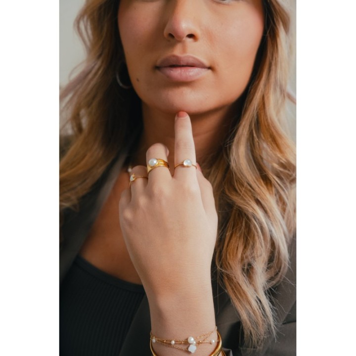 BRACELET TRIPLE NACRE TREFLE ET PERLES ACIER INOXYDABLE GOLD PETIT PRI