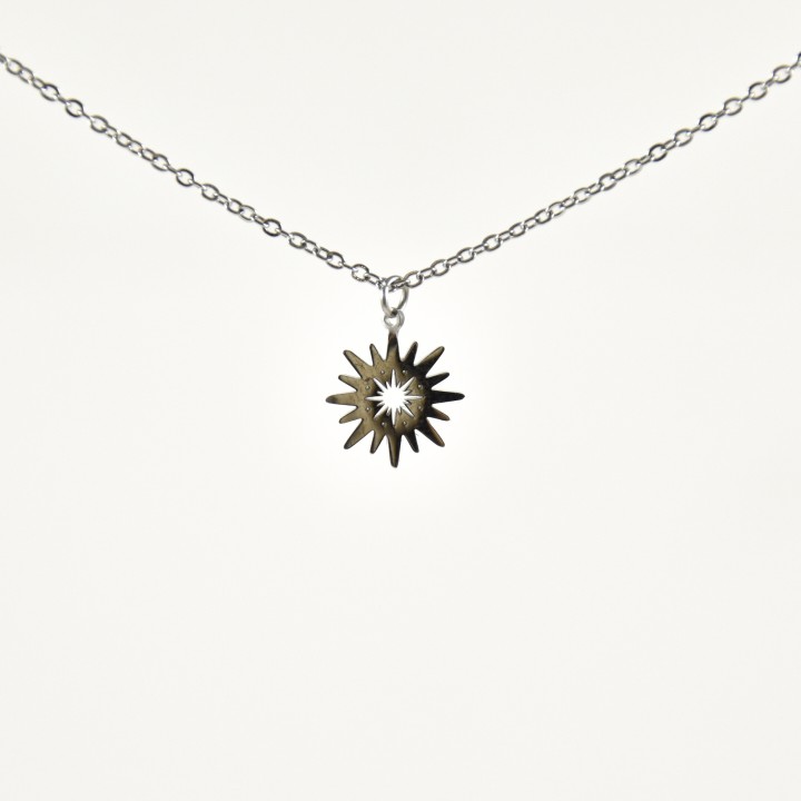 COLLIER SOLEIL AJOURE ACIER INOXYDABLE SILVER PETIT PRIX