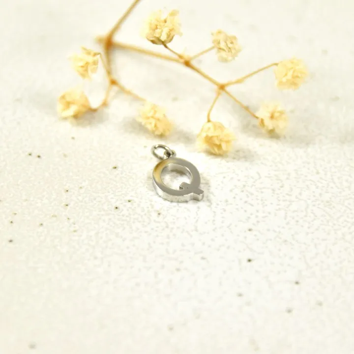 LETTRE Q SIMPLE ACIER INOXYDABLE SILVER PETIT PRIX