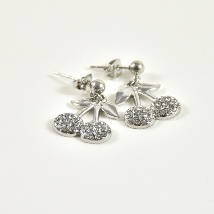 BOUCLES ANNEAUX ENTRELACES ACIER INOXYDABLE SILVER PETIT PRIX