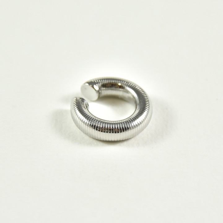 BAGUE D'OREILLE LARGE CISELE ACIER INOXYDABLE SILVER PETIT PRIX