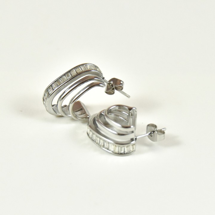 BOUCLES ANNEAUX ENTRELACES ACIER INOXYDABLE SILVER PETIT PRIX