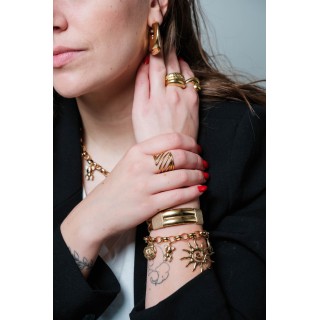 BAGUE LARGE CISELEE BISEAU ACIER INOXYDABLE GOLD PETIT PRIX