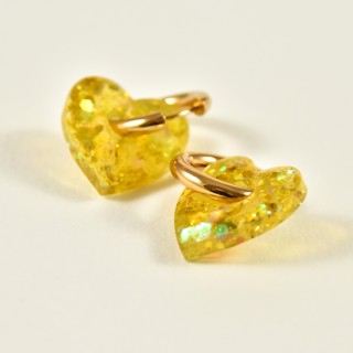 BOUCLES CREOLES COEUR RESINE JAUNE CREATION ACIER INOX GOLD PETIT PRIX