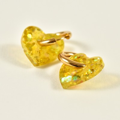 BOUCLES CREOLES COEUR RESINE JAUNE CREATION ACIER INOX GOLD PETIT PRIX
