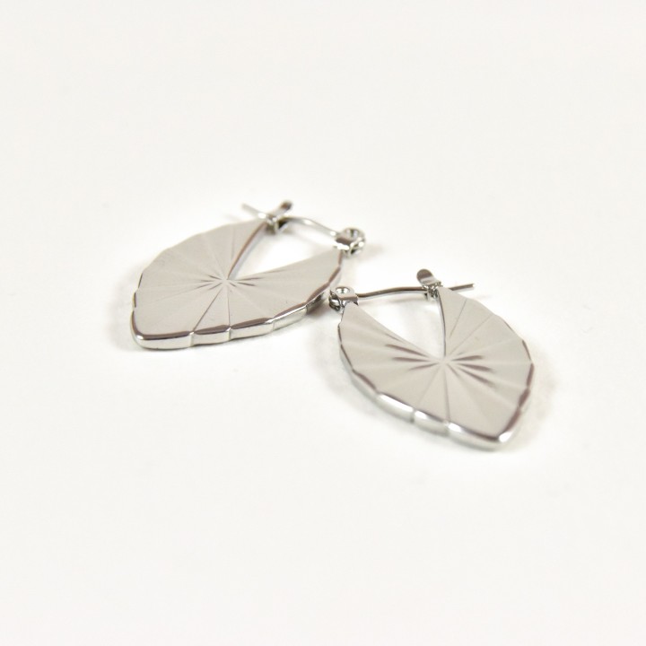 BOUCLES ANNEAUX ENTRELACES ACIER INOXYDABLE SILVER PETIT PRIX